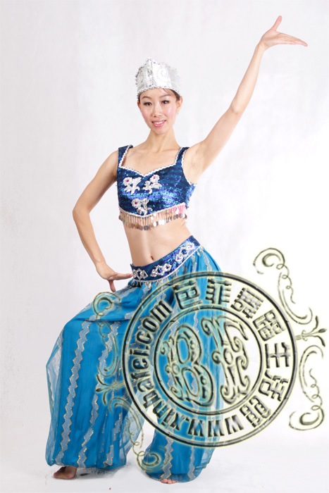 蓝色新疆舞蹈服装