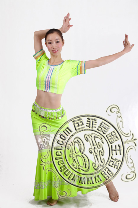黄绿色半袖 傣族舞蹈