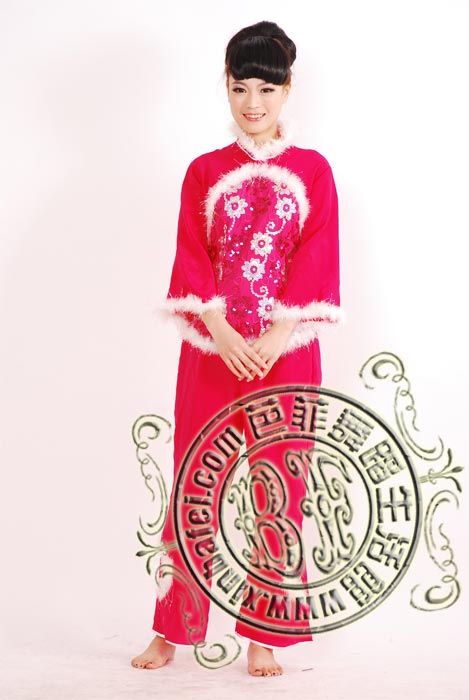 粉色白毛汉族舞蹈服